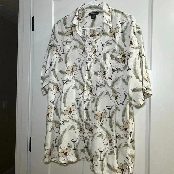 Knightsbridge Mens Shirt Size M Short Sleeve Floral Martini Rayon Lightweight - Picture 1 of 7